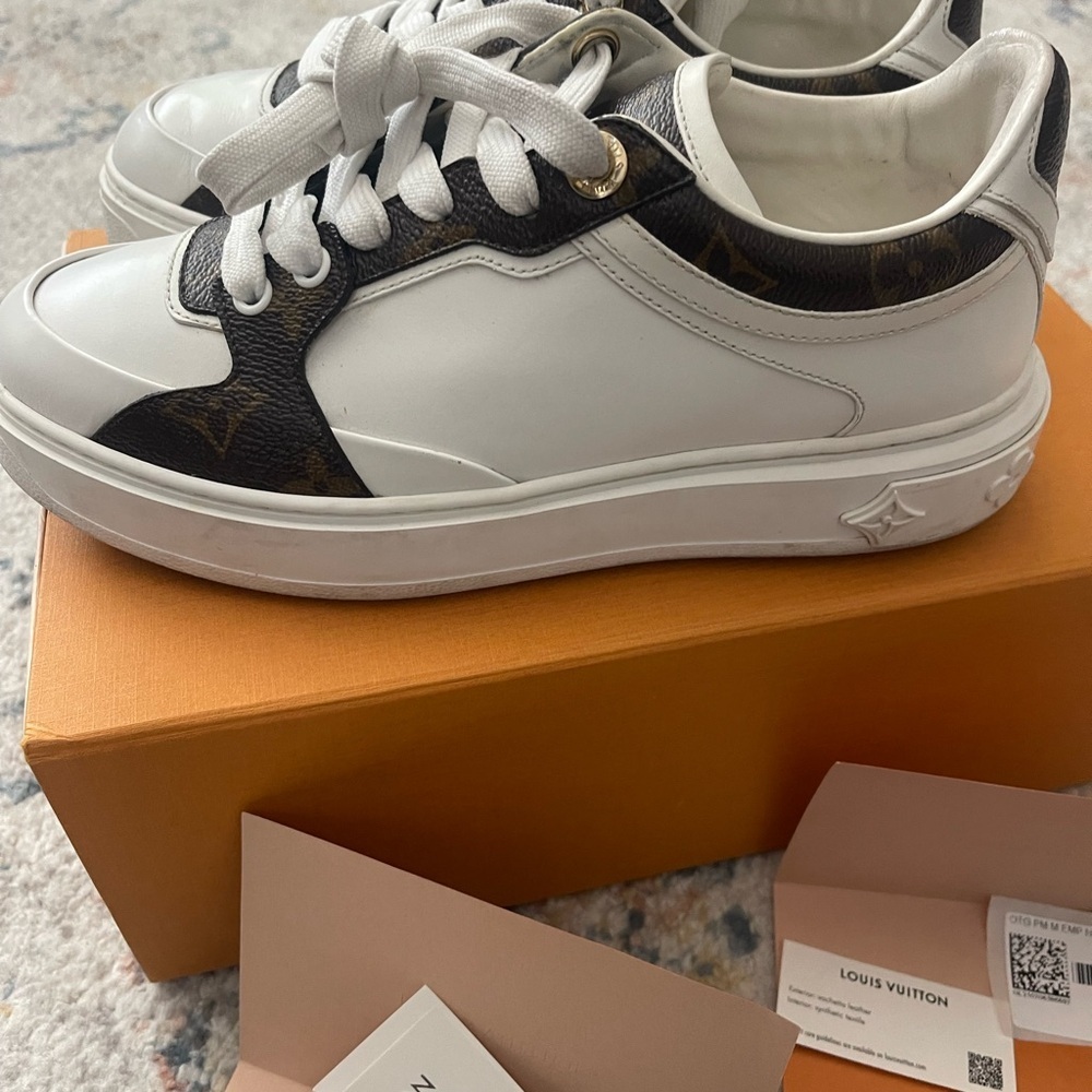 Louis Vuitton Time Out Sneakers White Cocoa Logo Heel In Box Womens Sz 37/US7 - Picture 4 of 13